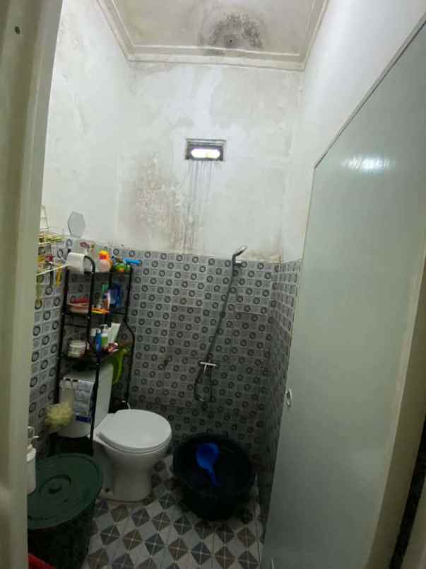 dijual rumah perum bukit waringin