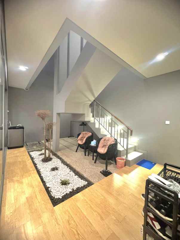 dijual rumah perumahan asera nishi