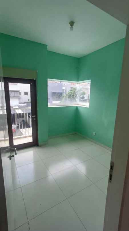dijual rumah perumahan jakarta garden