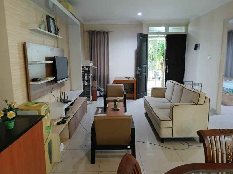 dijual rumah perumahan lippo cikarang