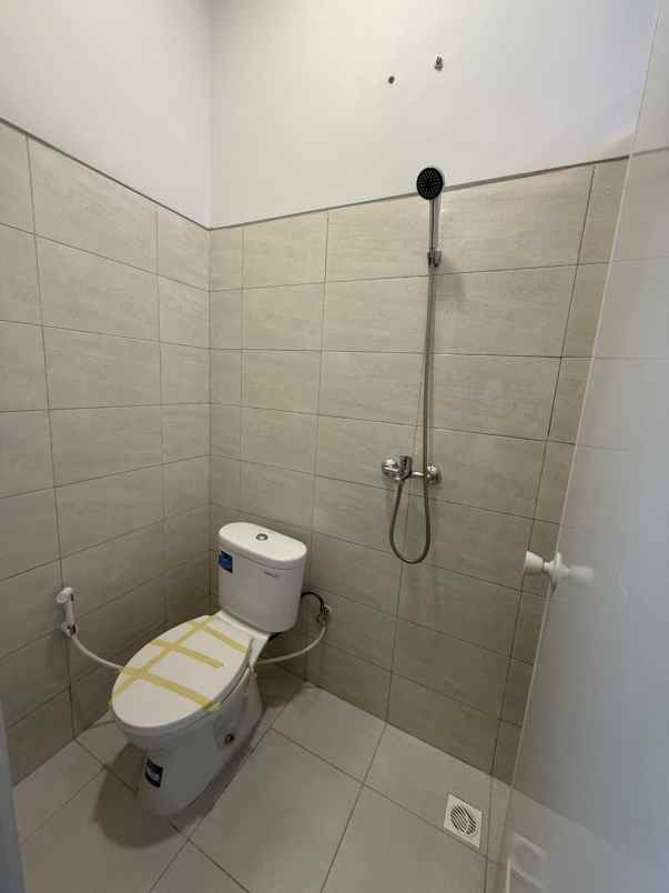 dijual rumah perumahan park sunrise