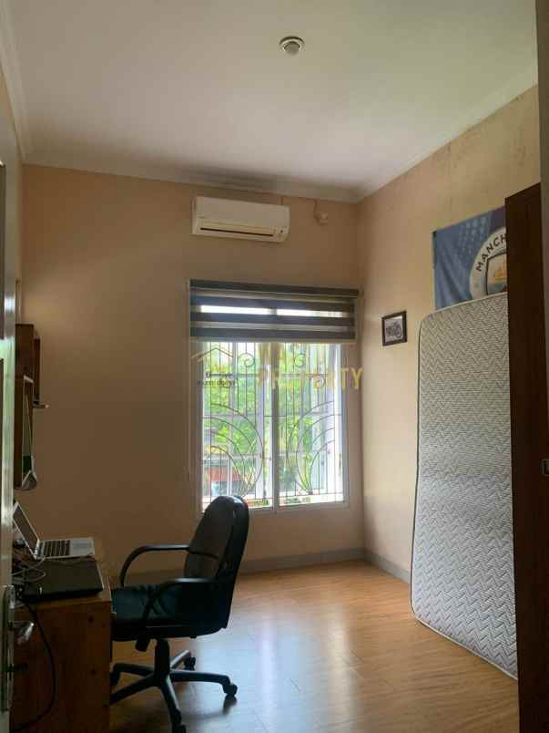 dijual rumah perumahan taman ahnaf