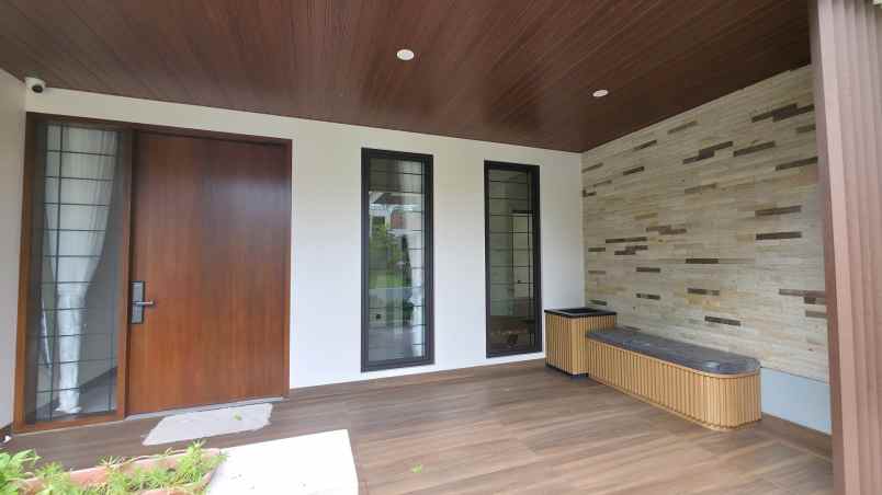 dijual rumah perumahan taman tirta golf