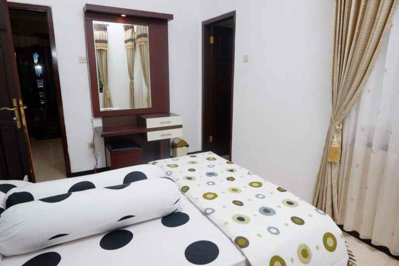 dijual rumah pesanggrahan kusuma