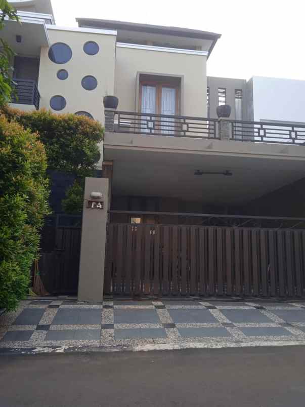 dijual rumah pesona kayangan depok jawa barat