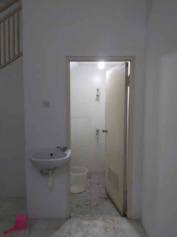 dijual rumah pesona permata gading