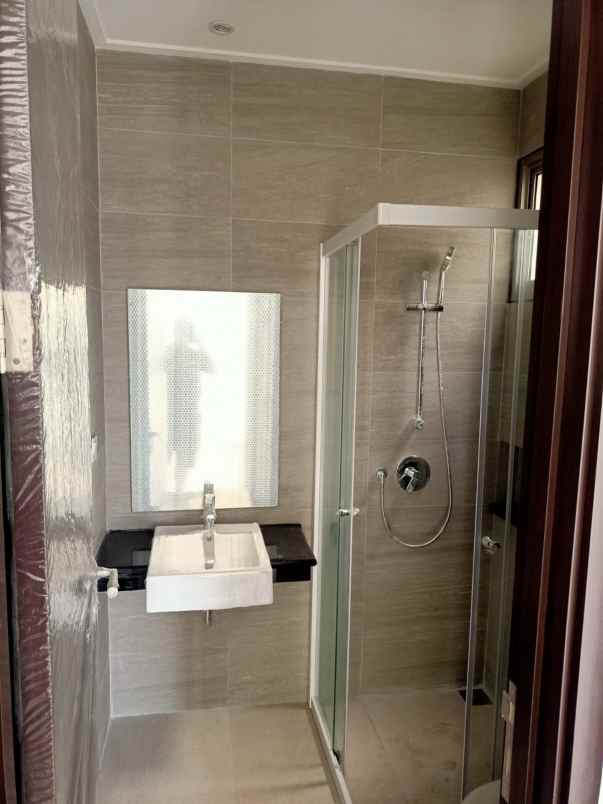 dijual rumah pik 2 shm hadap utara 2 1 bedroom