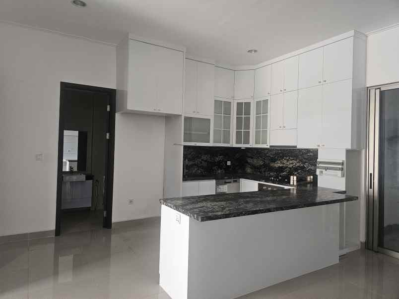 dijual rumah pik2 4 1 bedroom semi furnished