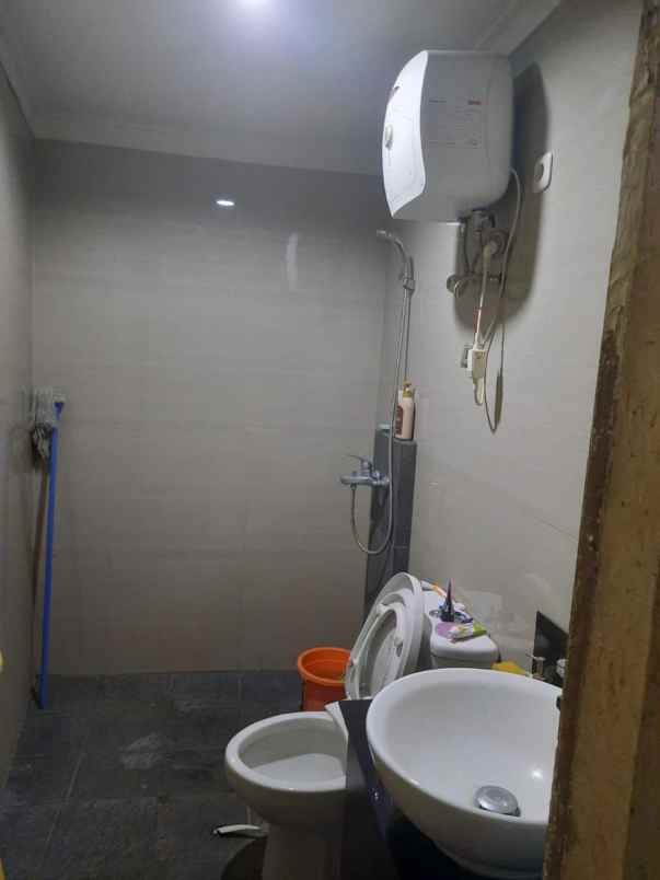 dijual rumah pisangan ciputat timur