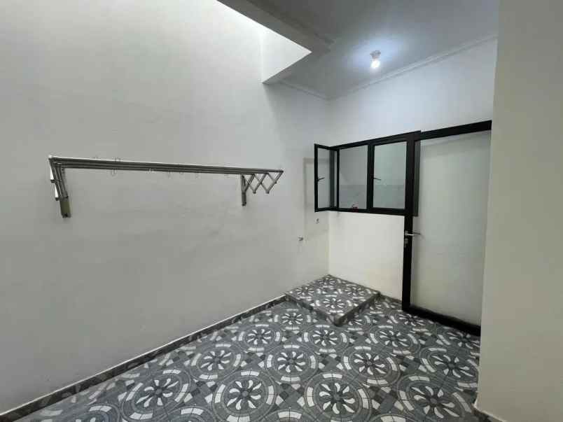 dijual rumah pondok bambu permai