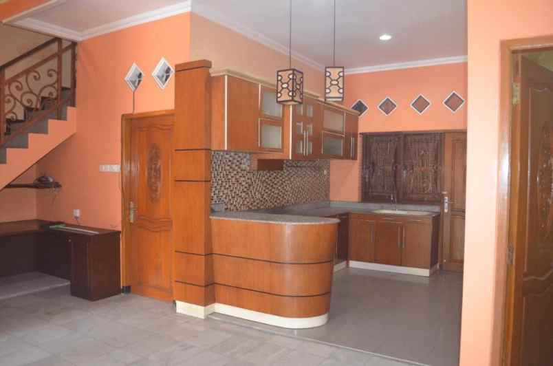 dijual rumah pondok jati