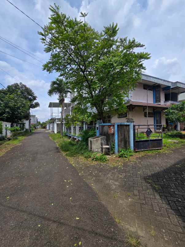 dijual rumah pondok kelapa