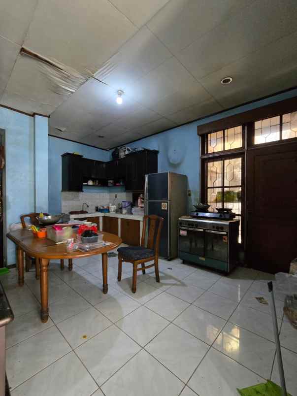 dijual rumah pondok kelapa