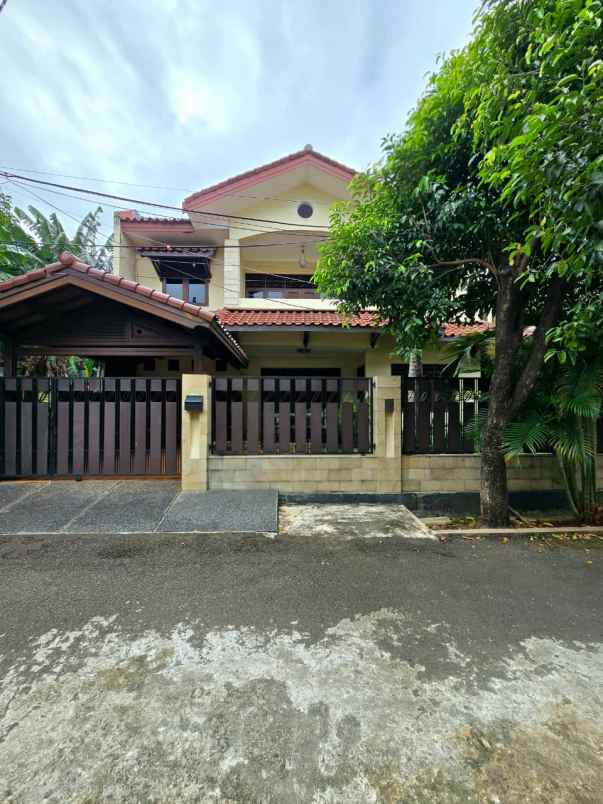 dijual rumah pondok kelapa jakarta timur