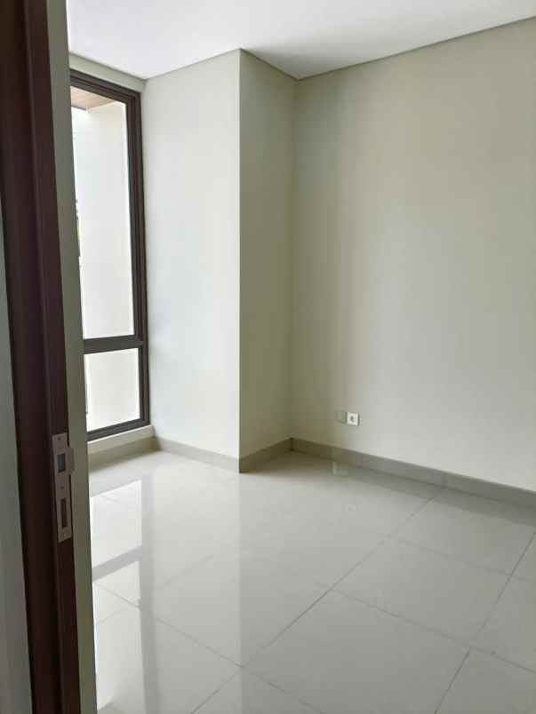 dijual rumah premier estate 3