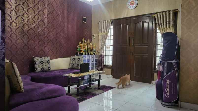 dijual rumah pulomas