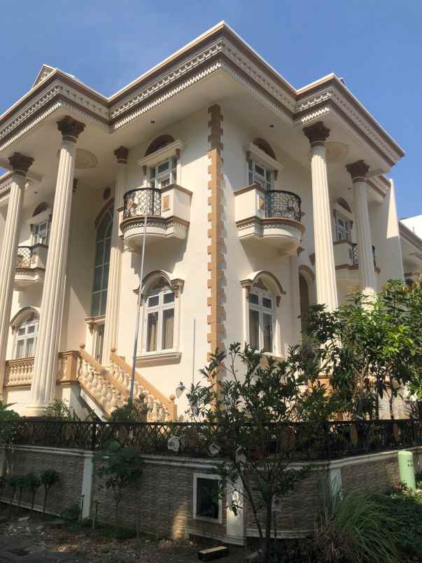 dijual rumah puri widya kencana citraland