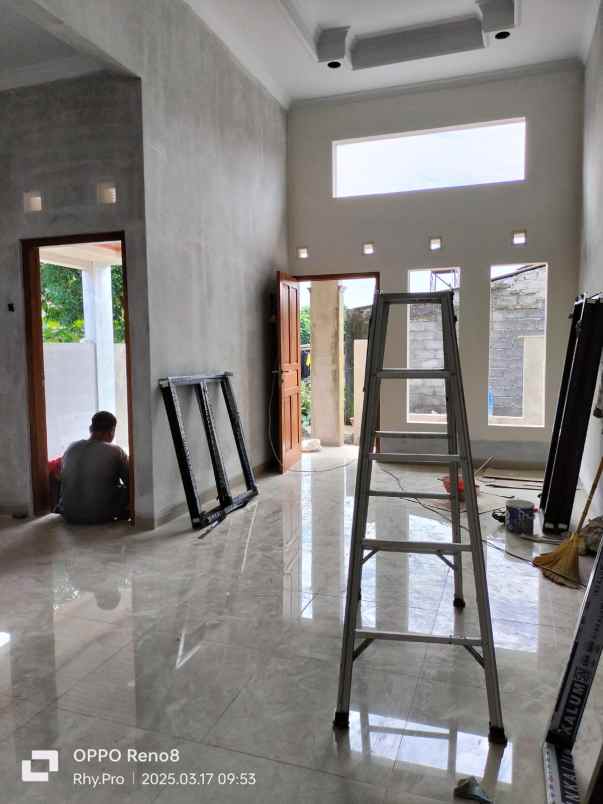 dijual rumah purwomartani kalasan