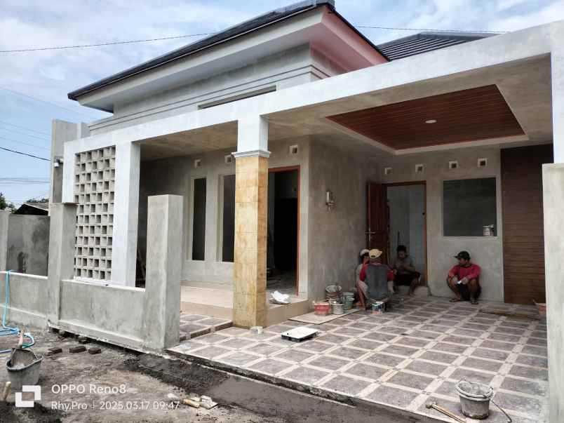 dijual rumah purwomartani kalasan