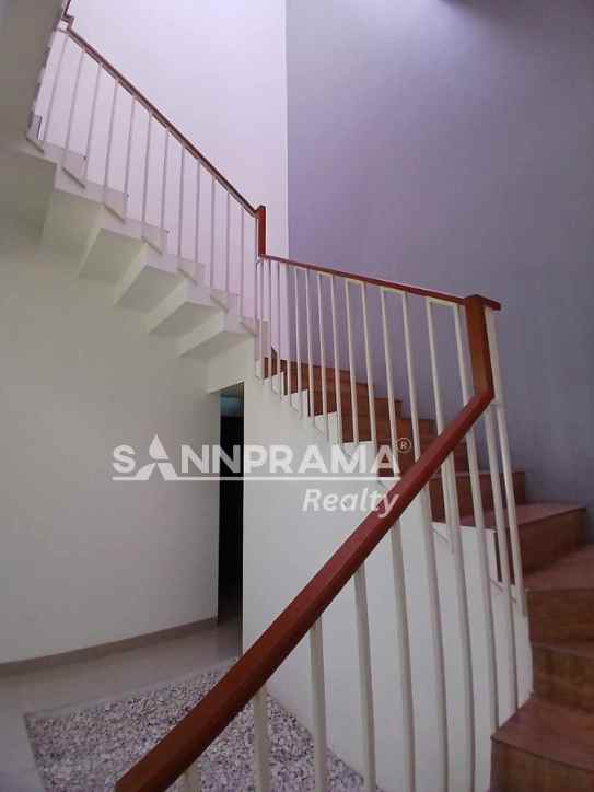 dijual rumah rangkapan jaya baru