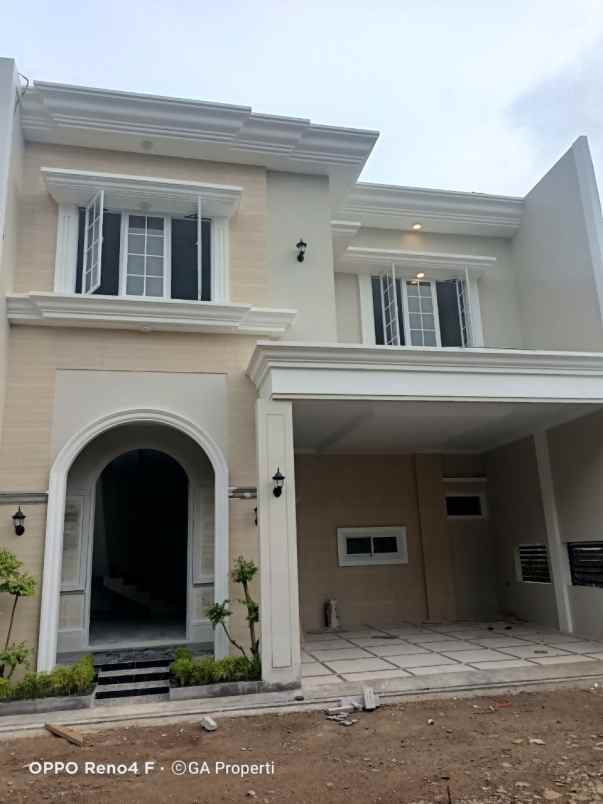 dijual rumah rangkapan jaya pancoran