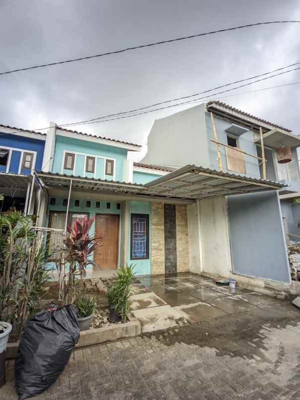 dijual rumah rempoa