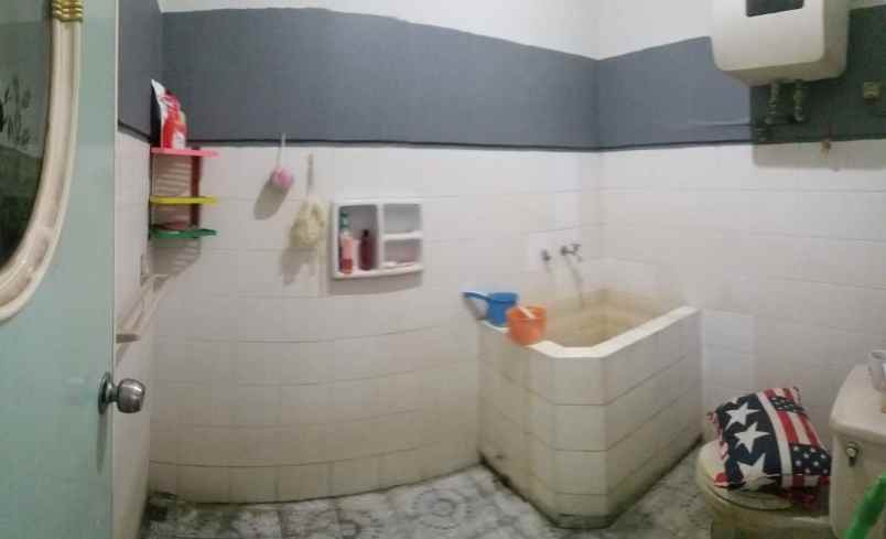 dijual rumah rungkut