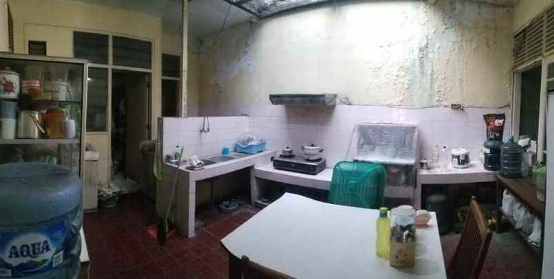 dijual rumah rungkut