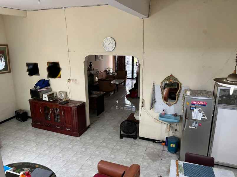 dijual rumah rungkut