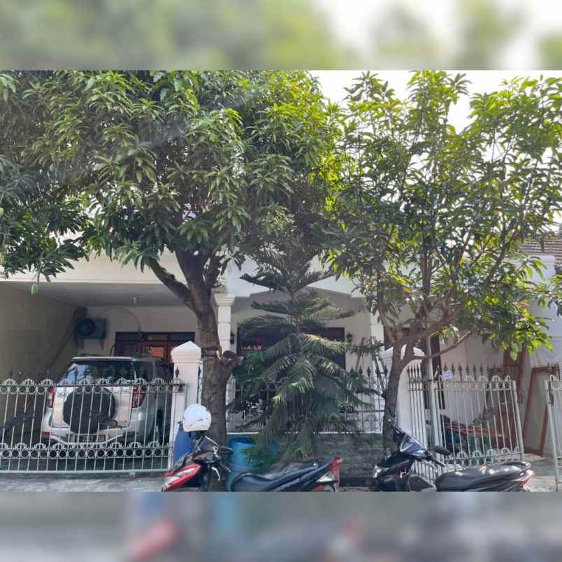 dijual rumah rungkut