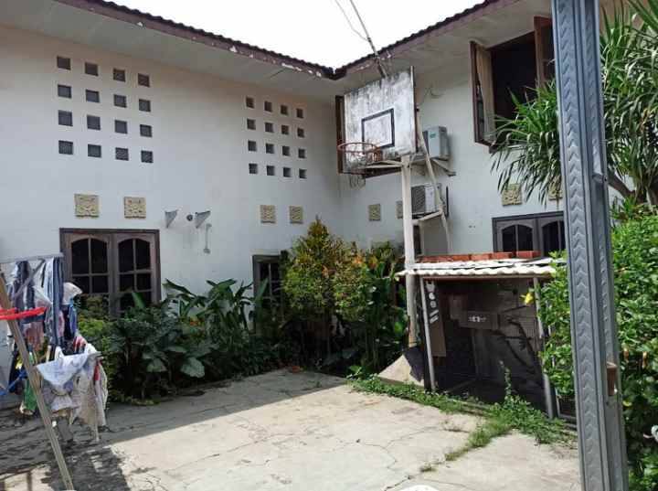 dijual rumah rungkut asri