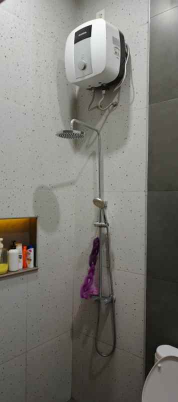 dijual rumah sapphire madani