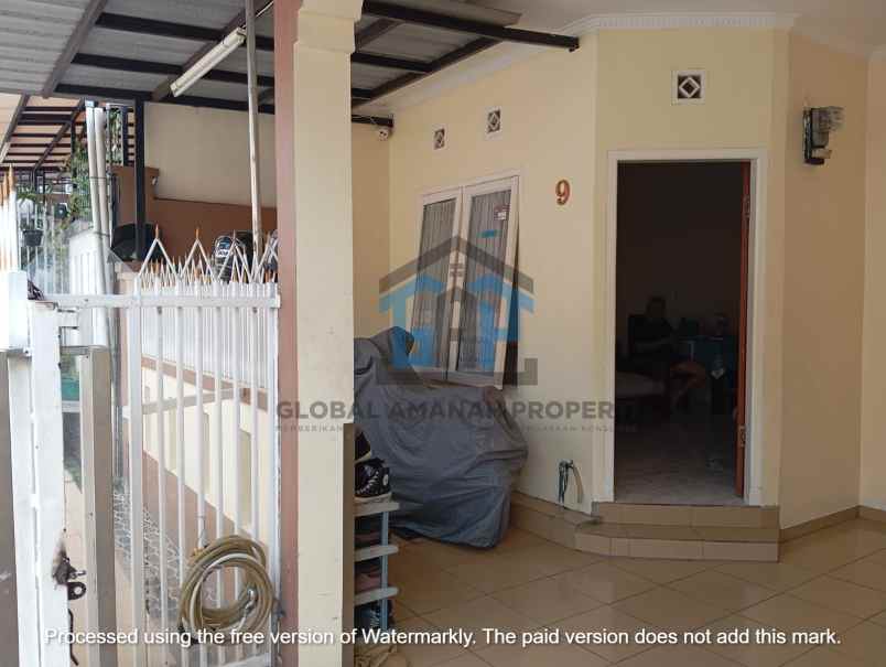 dijual rumah sariwangi