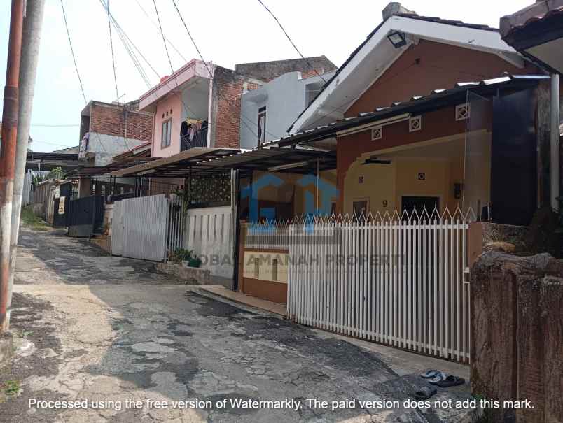dijual rumah sariwangi