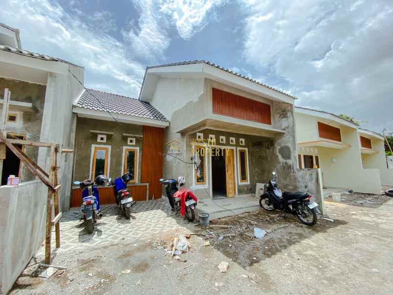 dijual rumah selomartani kalasan sleman