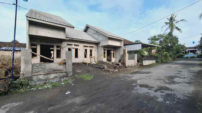 dijual rumah selomartani kalasan sleman