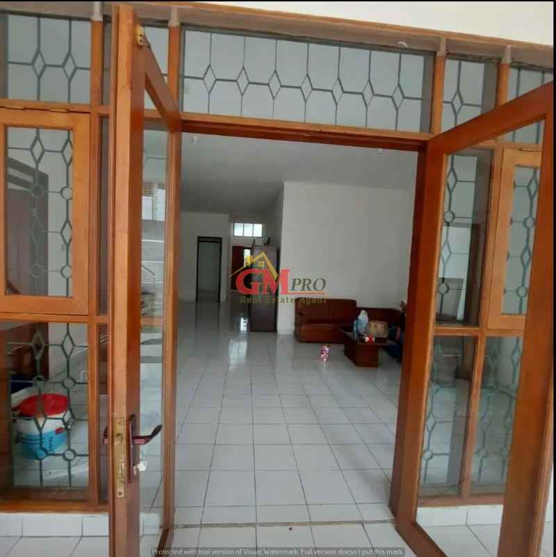 dijual rumah senam indah