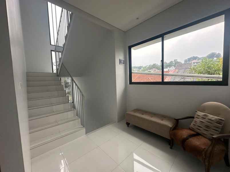 dijual rumah sentul city