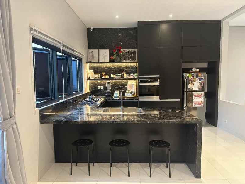 dijual rumah sentul city