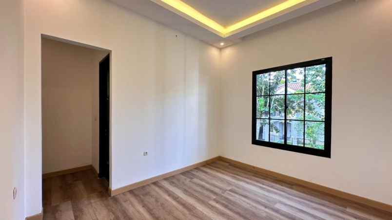 dijual rumah sentul city semi furnished