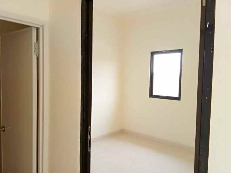 dijual rumah setu bekasi