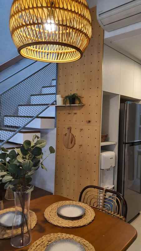 dijual rumah setu cipayung