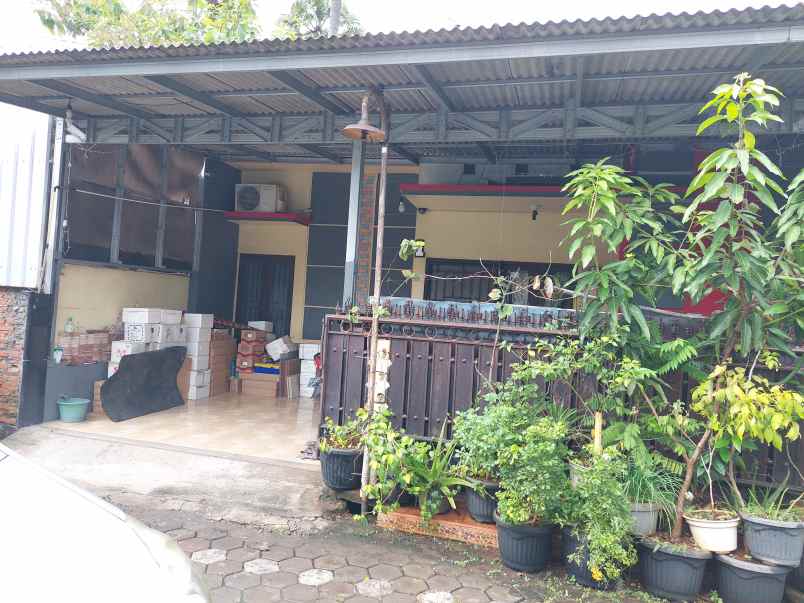 dijual rumah shm strategis