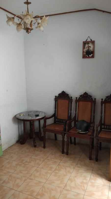 dijual rumah siap huni