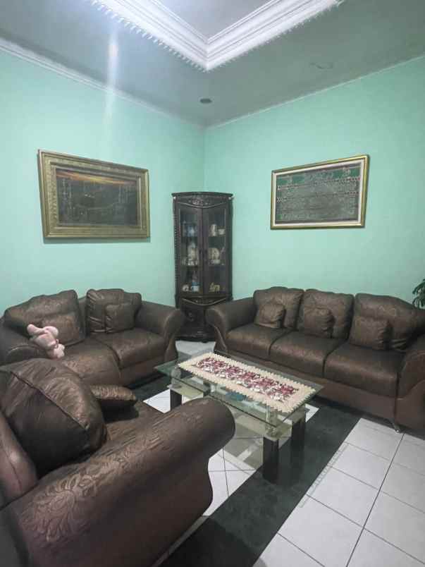 dijual rumah siap huni lokasi di sulfat kota malang