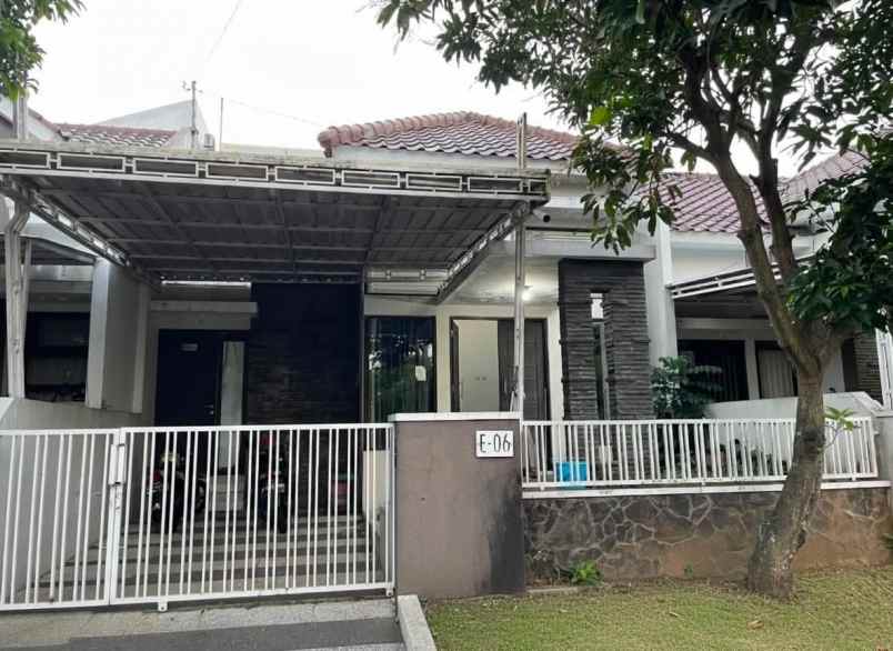 dijual rumah siap huni lokasi di tidar kota malang