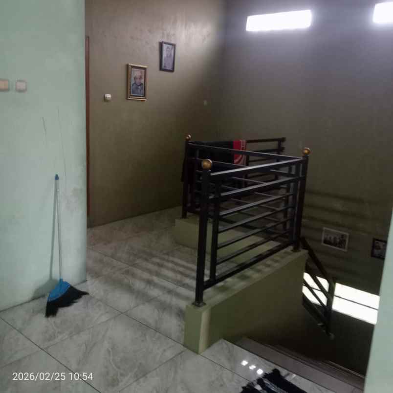dijual rumah siap huni lokasi strategis