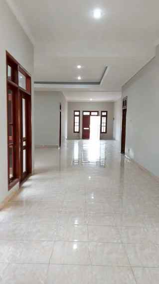dijual rumah sidosermo