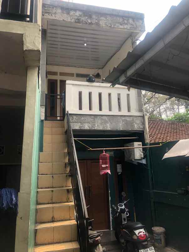 dijual rumah srengseng
