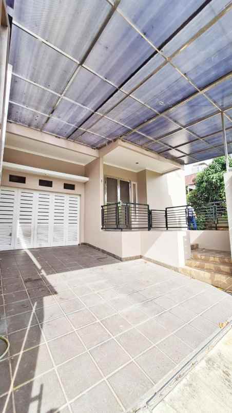dijual rumah srengseng kembangan